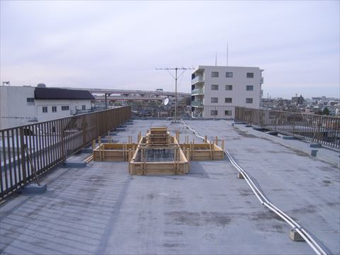 屋上アンテナ基礎工事2