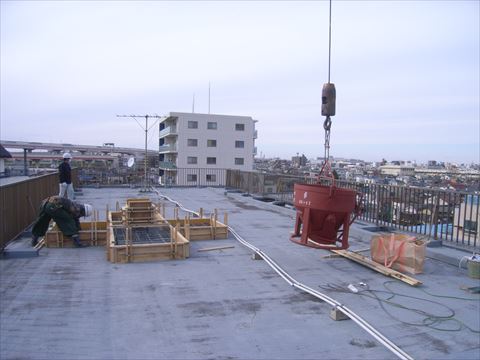 屋上アンテナ基礎工事4