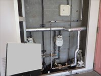 住戸内等の老朽化した給水設備を改修する工事1