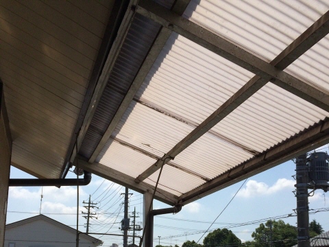 ベランダ波板張替工事施工前